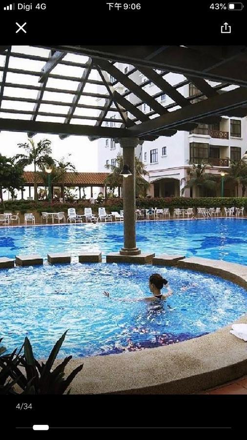 Hotel Mahkota 4*